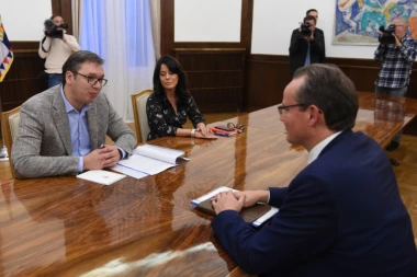 Kirhbaum poručio Vučiću: IDEMO NAPRED, KORAK PO KORAK, SRBIJA IMA PUNU PODRŠKU NEMAČKE