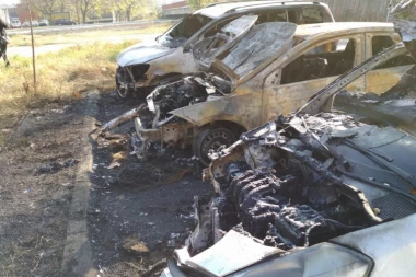 NASTAVLJENA SERIJA PALJENJA AUTOMOBILA U NIŠU: I ovog puta je najpre buknulo vozilo službenog lica, ali na višem položaju