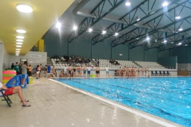 ČOVEK SE UDAVIO ZBOG NEMARA SPASIOCA: Tragedija na gradskom bazenu u Užicu, radnici dobili otkaz