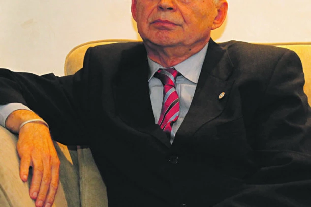 Toza u busu kao sav normalan svet!