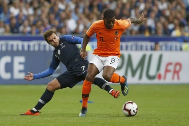 NEMAČKA U NIŽEM RANGU: Vajnaldum koban po Francuze, sada se "lale" pitaju!