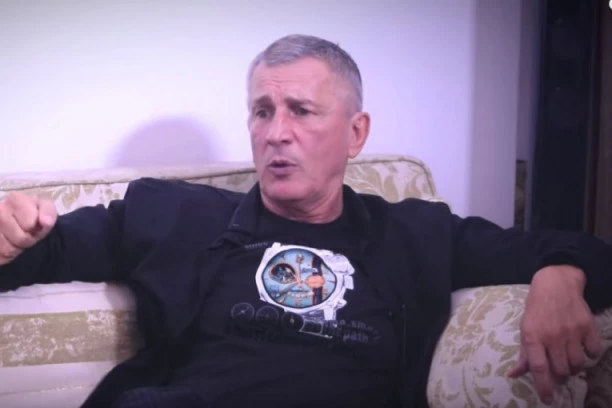 ŽABAC O GOCI BOŽINOVSKOJ I ŠIJANU: Varao je i izbacio iz kuće sa decom!