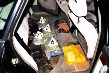 Pale dilerke iz Hrvatske: Pokušale da pređu Merdare sa 11,5 kila droge!