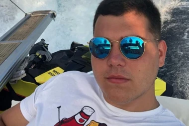 (FOTO) Sin Lepe Brene smršao, pa se slikao polugo!