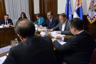 Vučić sa sednice Saveta za nacionalnu bezbednost: Albanci hoće da dođe do kapitulacije Beograda