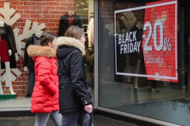 DANAS JE PRAZNIK ŠOPINGA, ali evo kako je nastao "CRNI PETAK" i kakvi su zaista OBIČAJI NA TAJ DAN