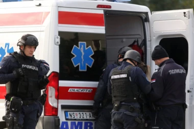 FILMSKA PLJAČKA: Lopovi UPALI u stan i PREBILI VLASNIKA! Nesrećnik ZBOG POVREDA  završio U HITNOJ!