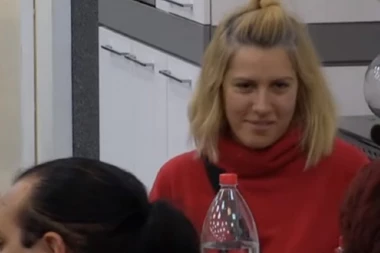 Jelena Golubović se otrovala Krunićkinim lekovima!