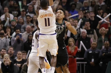 (VIDEO) NBA ludnica stala u 10 poteza!