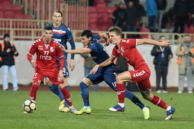 NIŠ JE GRAD DERBIJA: Radnički odoleo Zvezdi na "Čairu"