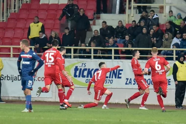 (VIDEO) U Nišu "vezu" kao Džej na plesnom podijumu