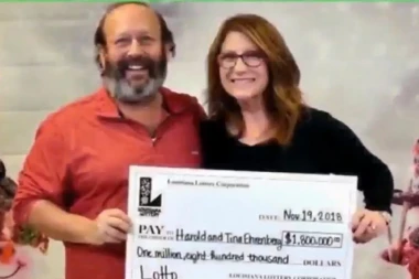 (VIDEO) Amerikanka čistila stan za Dan zahvalnosti i POSTALA BOGATA