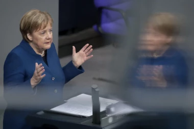 Pokušali da ubiju Merkelovu?!