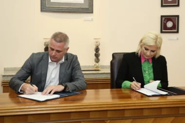 Zorana Mihajlović i Igor Jurić potpisali memorandum o saradnji: Moramo mnogo veću pažnju posvetiti devojčicama!