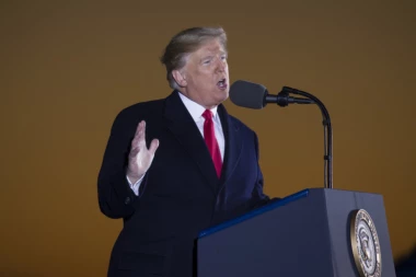 POBEDNIK ILI POKOJNIK! Ceo svet čeka Trampovo izlaganje: Ovaj govor odrediće mu sudbinu!