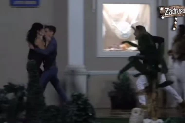 (VIDEO) David fizički nasrnuo na Aleksandru: Potpuno izgubio kontrolu!