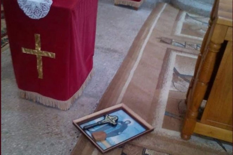 (FOTO) Još jedna provokacija! Napadaju naše svetinje: Na Kosovu opljačkana pravoslavna crkva!