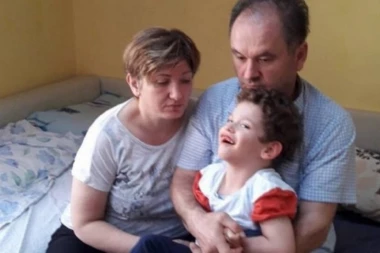 Pomozimo Vasiliju da sedi i hoda: Naše malo, njemu je SVE!