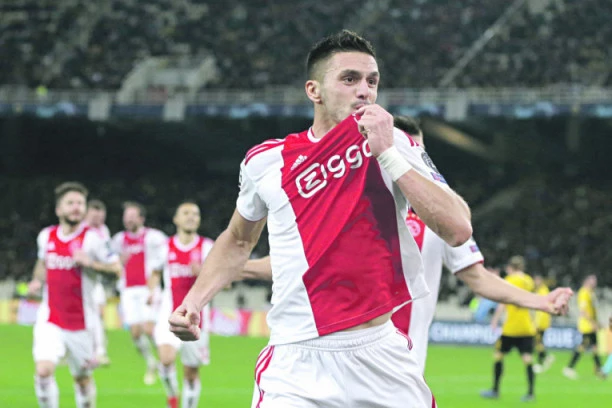 (VIDEO) Tadić napravio šou sa klincima za rođendansku čestitku Ajaksu!