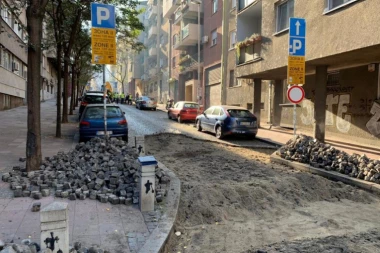 (FOTO) Renovira se Dorćol: Nova svetla, drvoredi, pločnici, u ovoj ulici se postavlja fontana!