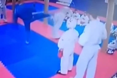 (VIDEO) Snimak koji je izazvao gnev celog sveta: RUSKI IDIOT!