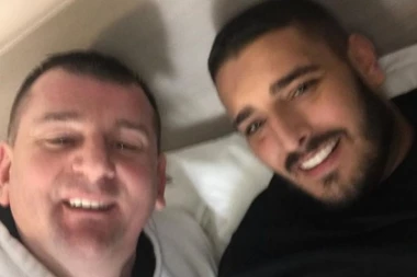 Darko se sa penzionerima leči u banji!