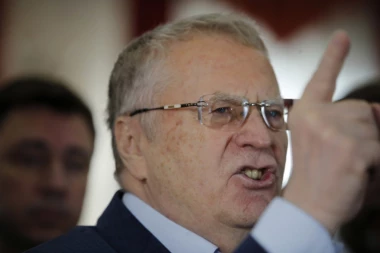 ŽIRINOVSKI UPOZORAVA: Rat sa Ukrajinom može da počne u ponedeljak, spremni su na opasne provakcije!