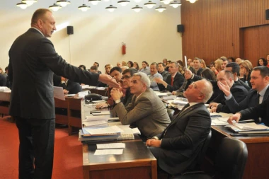 Đilas i SzS bojkotuju Skupštinu grada