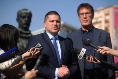 NIKODIJEVIĆ O ČEDINOM URLANJU: Dačića napadaju oni koji se bore za NEZAVISNOST KOSOVA!