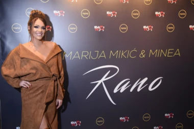 Pevačica se bori sa koronom: Pevam od marta, mislila sam da sam otporna na virus!