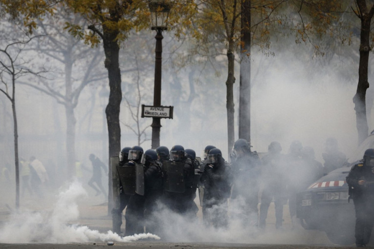 Ovo je samo nastavak demonstracija koje se odvijaju već tri nedelje.