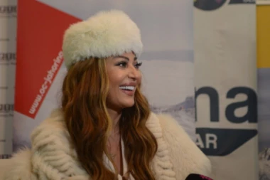 Poštuje srpsku tradiciju: Ceca se pričestila za Božić!