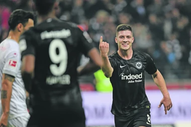 (VIDEO) ČOVEK ZLATNOG DODIRA: 10 golova Jovića za udžbenike i istoriju!