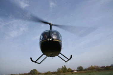 (VIDEO) Akcija spasavanja u Živičku: MUP poslao helikopter po zarobljeni bračni par!