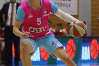 (VIDEO) STEF KARI BI SE POSTIDEO: Megin "biser" šutira 36/36!