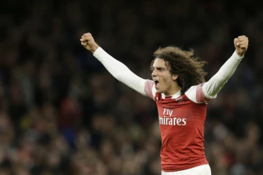 Felaini se kaje, pa čupa ostale čupavce