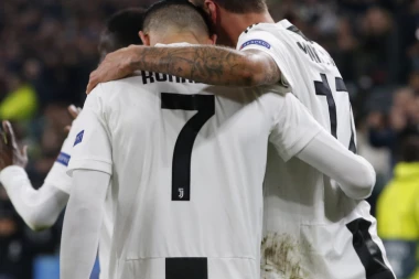 Najbolja sedmica na svetu je? Čekaj, da li je Ronaldo promenio broj kada ga nema u konkurenciji