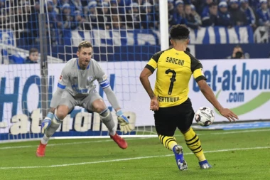 "MILIONERI" VLADAJU BUNDESLIGOM: Dortmund slavio u derbiju, Bajern u trećoj brzini!