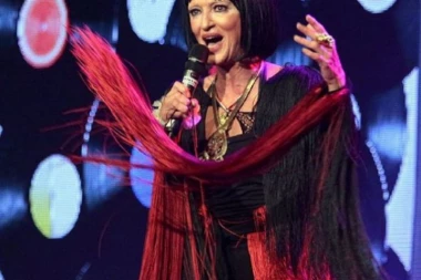 Pevačica u sedmoj deceniji mašta o poslu u Vladi Srbije! Bebi: Radiću u državnom vrhu, kompetentnija sam od svih savetnika!