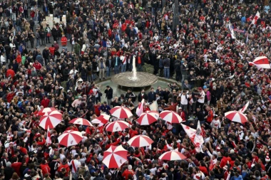 ŠTA SE DESILO U MADRIDU? Ništa strašno, stigli su navijači RIVERA