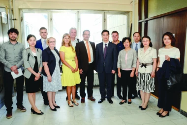 SRBIJA DOBIJA CENTAR KINESKE MEDICINE: Pola Evrope će se lečiti u Beogradu!