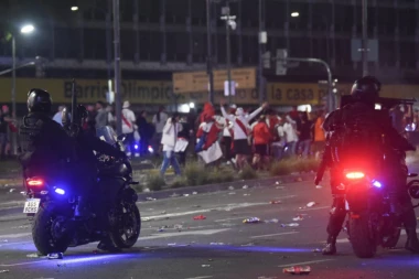 Navijači Boke BRUTALNO ubili pristalicu Rivera: "Oborili su ga sa motora, boli noževima i mučili kao psa"