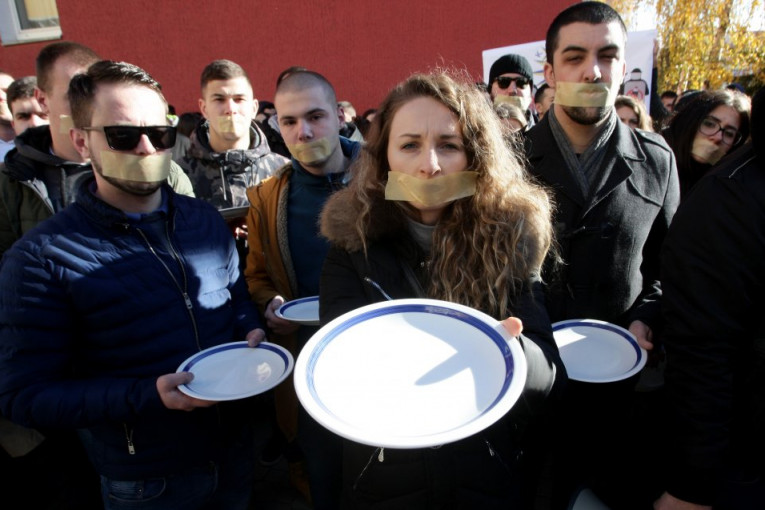 Studenti na Kosovu i danas protestovali!