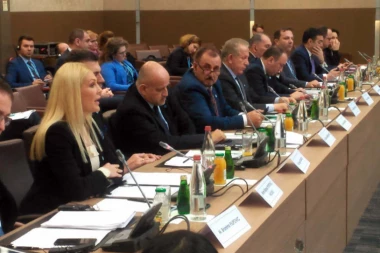 Biljana Popović Ivković odbrusila Pacoliju