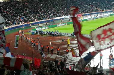 (VIDEO) LUDNICA NA SEVERU: Vujadin Savić vodio navijanje!