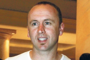 (VIDEO) Najveći šoumen srpskog sporta: Vozio je traktor po centru Beograda, kupio autobus da bi pravio žurke, učestvovao u rijalitiju...!