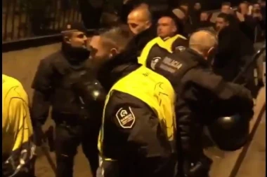 (VIDEO) Redari Barse mučki tukli navijače Totenhema!