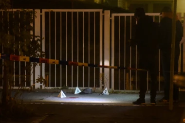 Muž srpom ranio bivšu ženu, krvava drama odigrala se naočigled dece: Užasavajući detalji zločina u Smederevu