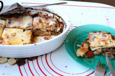 (VIDEO) Šampinjoni sa piletinom - OVO MORATE DA PROBATE!