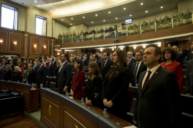 Šiptari likuju, ambasadori bojkotuju: Diplomatski predstavnici moćnih zemalja iskulirali svečanost u Prištini